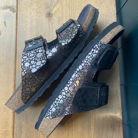 [USED] BIRKENSTOCK ✨ メタリック ARIZONA
