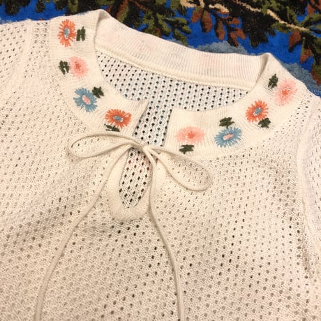 [USED] 花刺繍デザインニット💐
