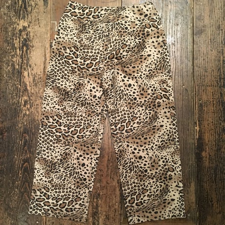 [USED] レオパード柄はんぱ丈パンツ