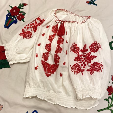 [USED] White×Red 刺繍チュニック