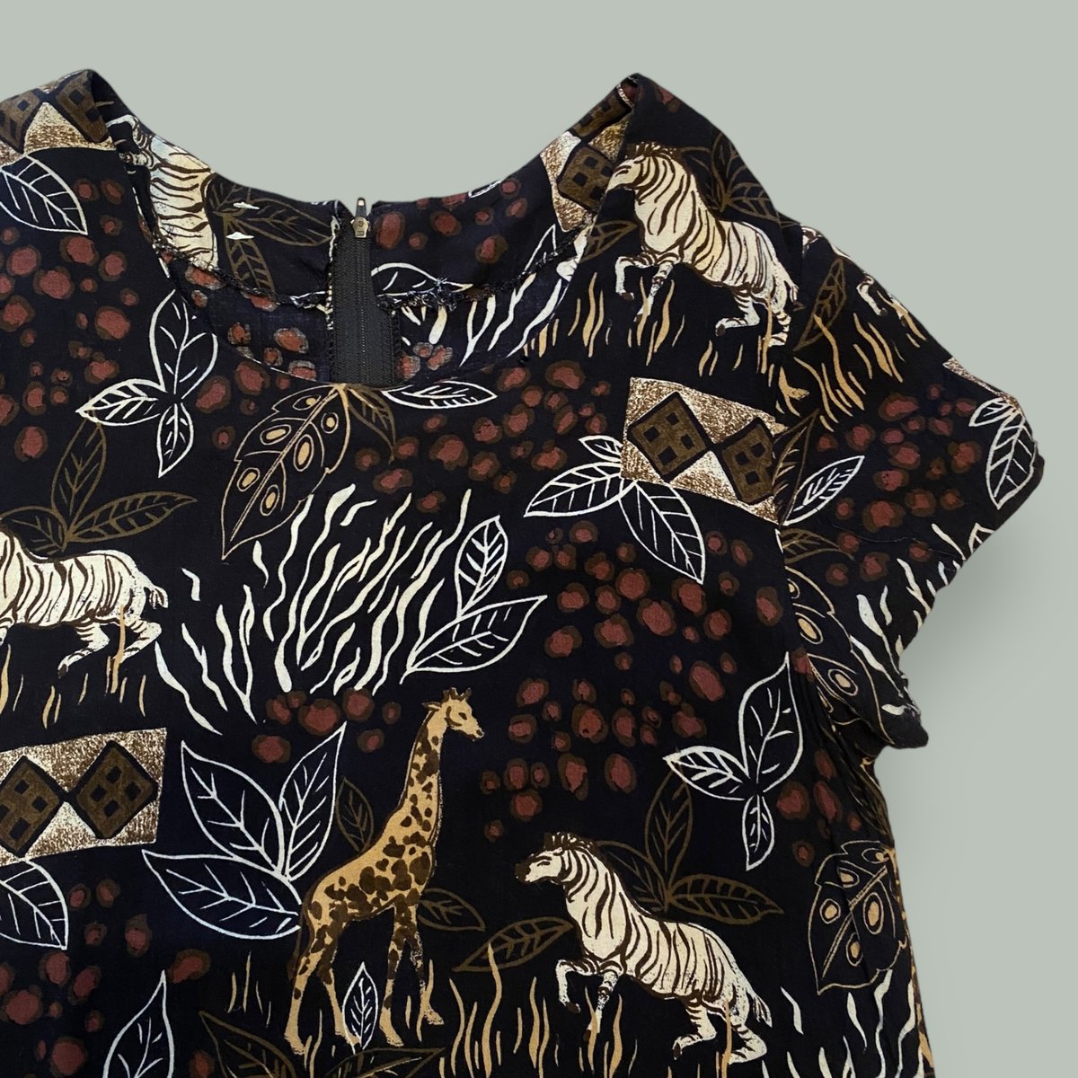 希少♡ヨーカン 染色 沖縄伝統 トケイソウ柄ラップワンピース リボン YOKANGﾖｰｶﾝ ﾜﾝﾋﾟｰｽが入荷いたしました！ 沖縄の紅型を取り入れた