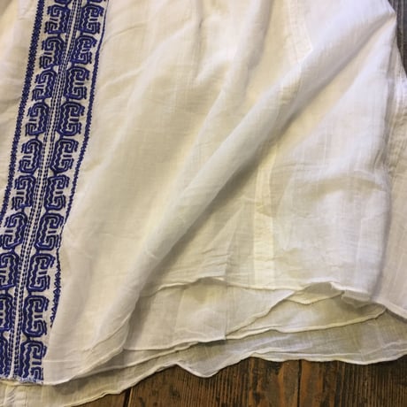 [USED] 刺繍ワンピース