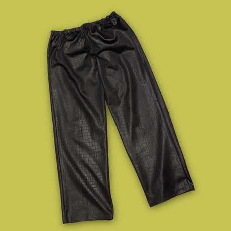 [USED] パイソン柄♡型押しPOLY PANTS