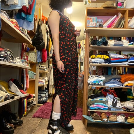 [USED]  バラ総柄ワンピース🌹