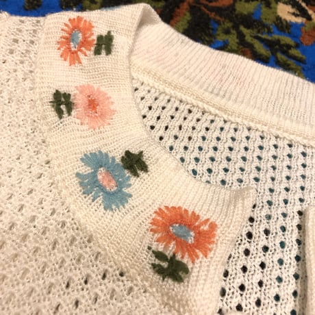 [USED] 花刺繍デザインニット💐