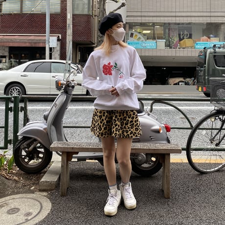 [USED] ROSE PRINT SWEAT🌹