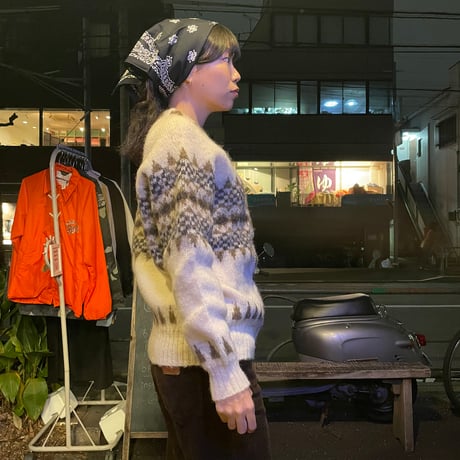 [USED] ICELAND made!! ニットカーディガン