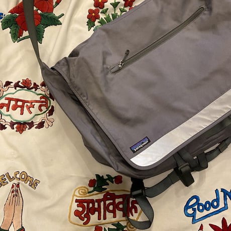 [USED] PATAGONIA "Critical Mass Bag"