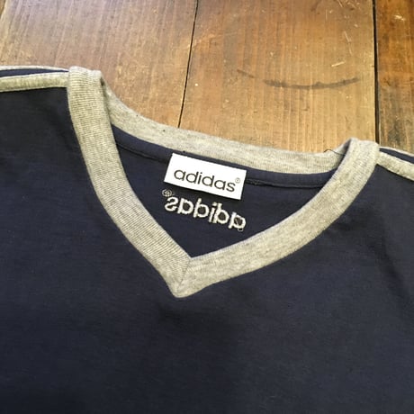 [USED] adidas  Vネック Tee