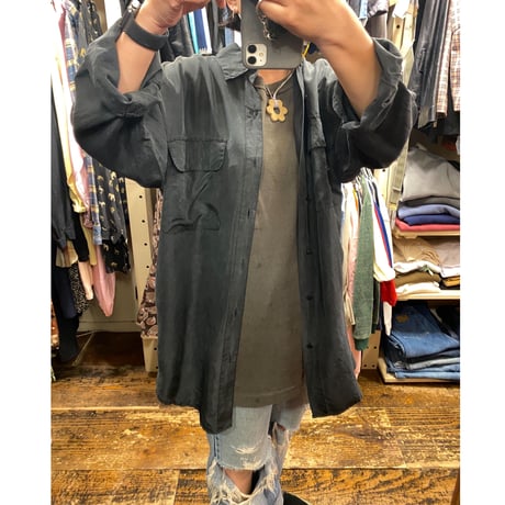 [USED] BLACK SILK SHIRTS