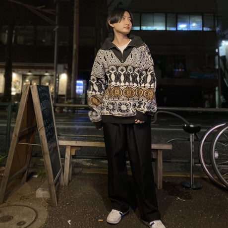 [USED] 総柄ハイネックZIPニット！