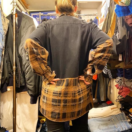 [USED] goodデザインshirts！made in TURKEY