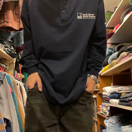 [USED] ネイビー　ヘンリーネックtops