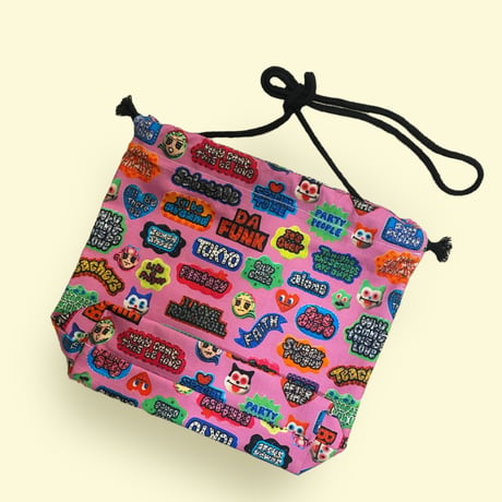 [BENICOTOY] キャラ総柄巾着BAG