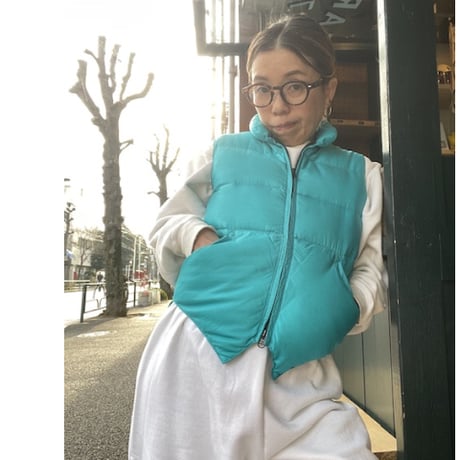 [USED]  ターコイズブルー🩵ダウンベスト