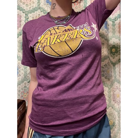 [USED] VINTAGE "LAKERS" Tee🏀