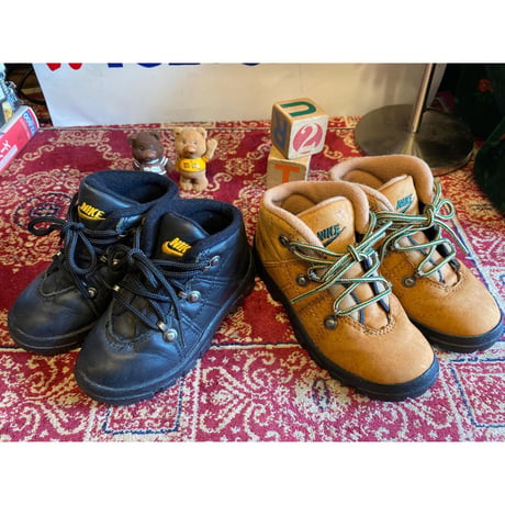 [USED] -KIDS- 90's NIKE ACG BOOTS