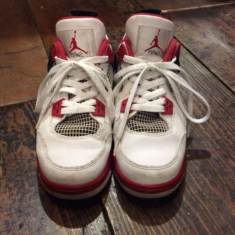 [USED] NIKE AIR JORDAN 4 retro