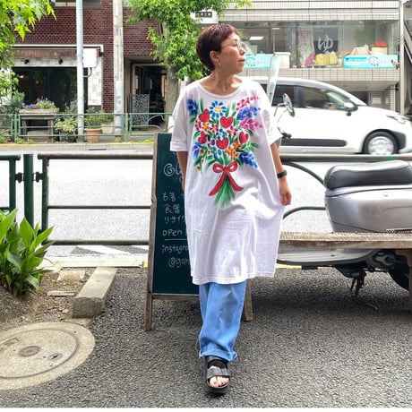 [USED] 花束イラスト💐Tシャツワンピース