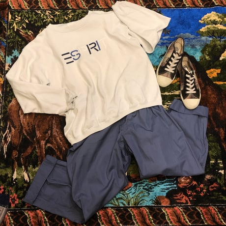 [USED] ESPRIT LOGO SWEAT♡