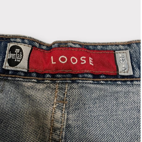[USED] Levi's SILVER TAB 膝下丈のデニムショーツ