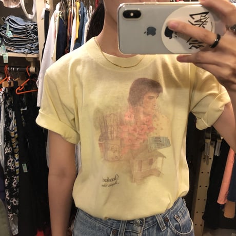 [USED] YELLOW♡ VINTAGE ELVIS Tee