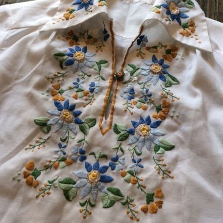 [USED] 刺繍TOPS