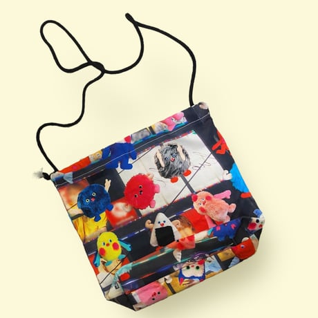 [BENICOTOY] キャラ総柄巾着BAG