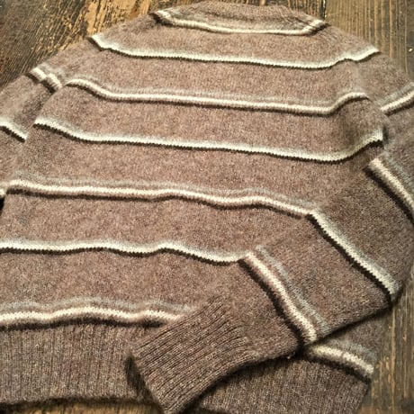 [USED] ストライプ柄の100％PURE WOOLニット
