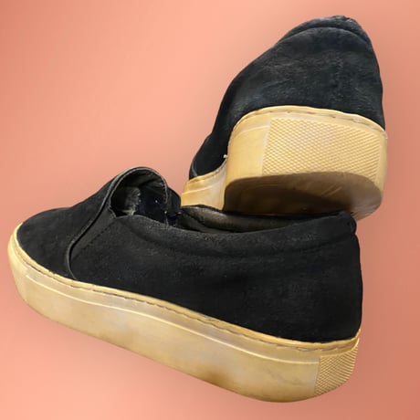 [USED] BLACK SUEDE SLIP ON