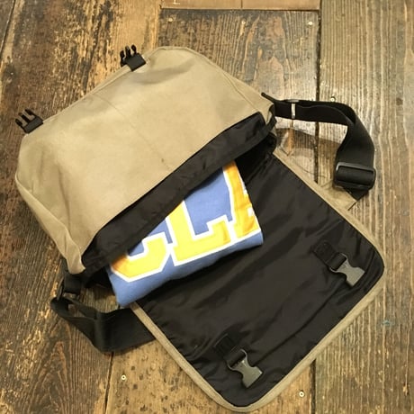 [USED] EASTPACK  ショルダーBAG