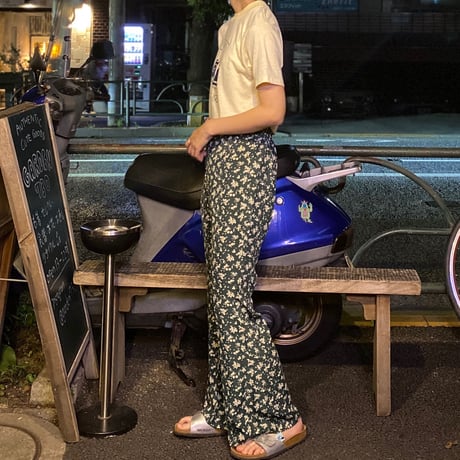 [USED] 小花柄フレアPANTS🌼