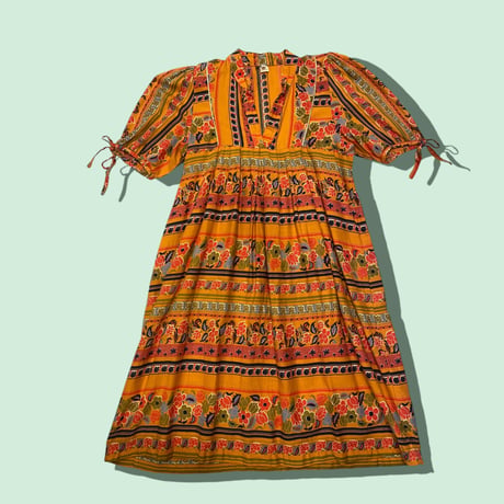 [USED] vintage 花柄Aラインワンピース