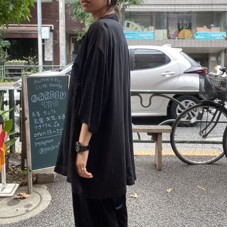 [USED] 大きめブラック半袖 SHIRT