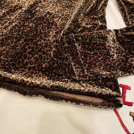 [USED] レオパード柄ベロアTOPS🐆❤️