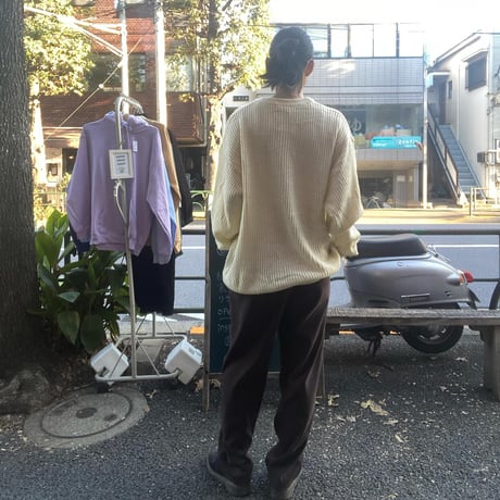 [USED] ざっくり編み white 🤍 アクリル ニット