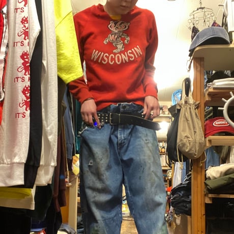 [USED] youth size  VINTAGE SWEAT