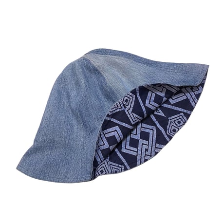[USED]Reversible Tulip Hat
