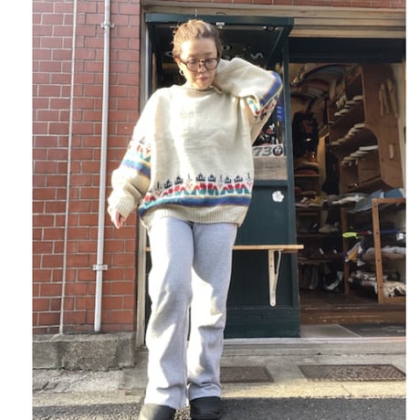 [USED] かわいい小人柄ニット♡