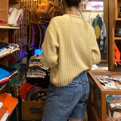 [USED]  短めたまご色ニット