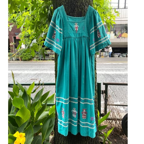 [USED] ミントグリーン刺繍ワンピース