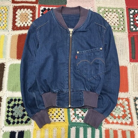 [USED] Levi's RED  DENIM JACKET