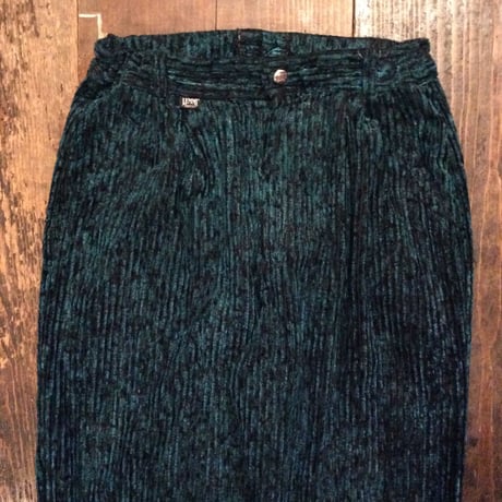 [USED] タマムシ色の 太ウネ コーデュロイパンツ
