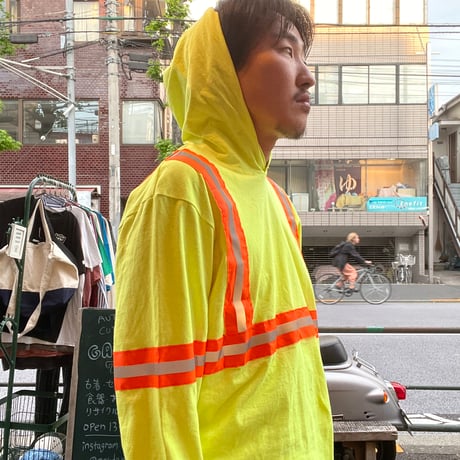 [USED] REFLECTOR HOODED LS TEE
