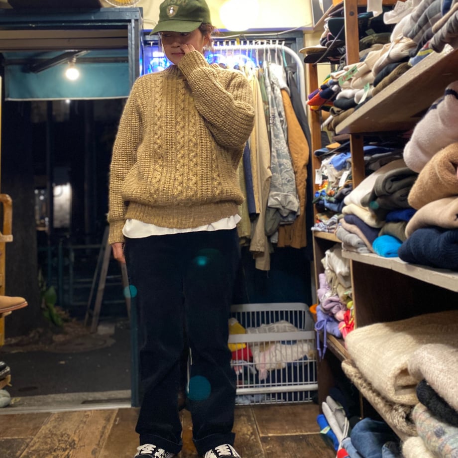 61b4725cfadad45c0f571b63
