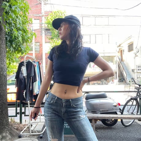 [USED] Levi's LOW RISE SLIM SHORTS 🌺🖤（w３0)