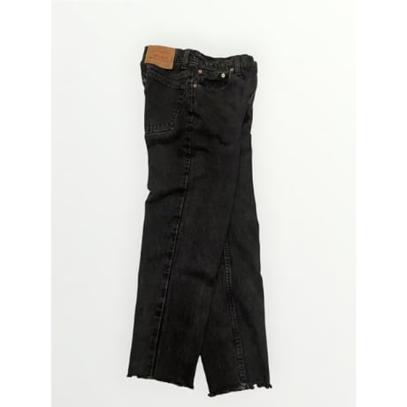 [USED] Levis 550 BLACK CUTOFF W28L27