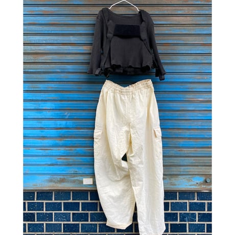 [USED]  WHITE CARGO PANTS