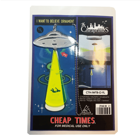 [CHEAP TIME$]  "I WANT TO BELIEVE" ORNAMENT