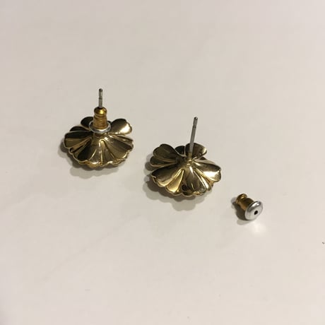 [BENICOTOY] GOLD FLOWER SKULL ピアス小